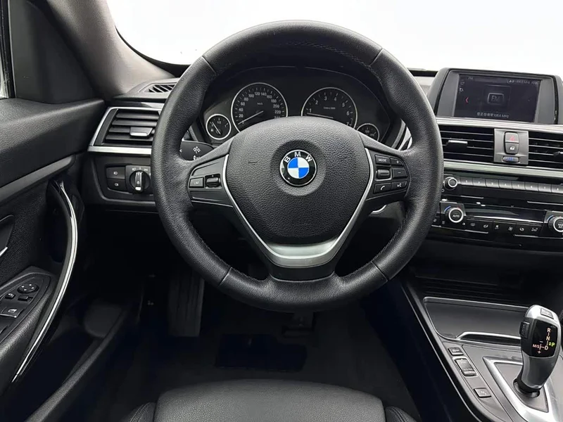 BMW 3 Series GT — фото 9