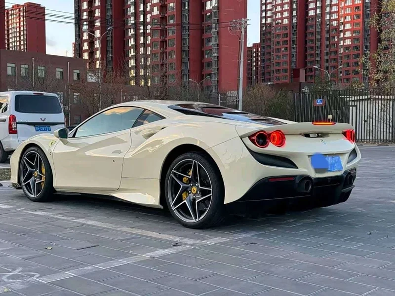 Ferrari F8 — фото 5
