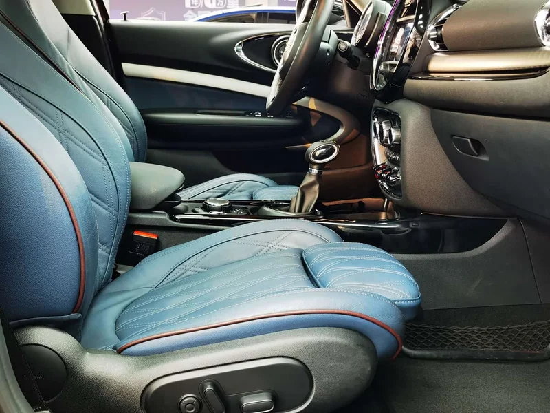 MINI CLUBMAN — фото 19