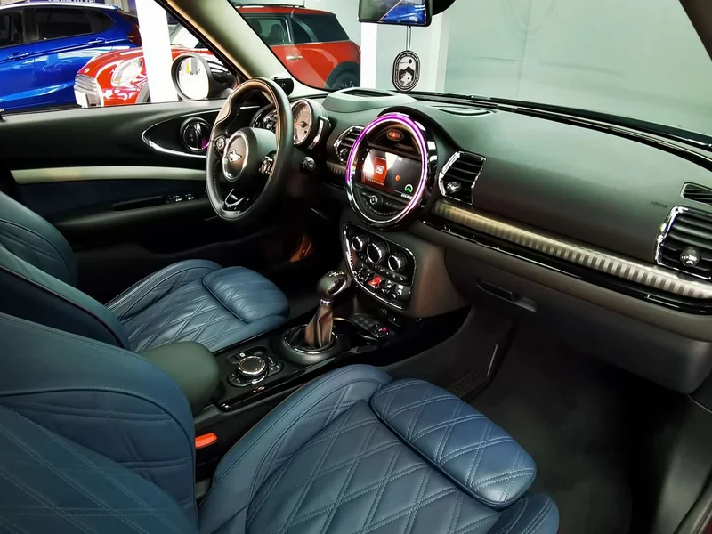 MINI CLUBMAN — фото 23
