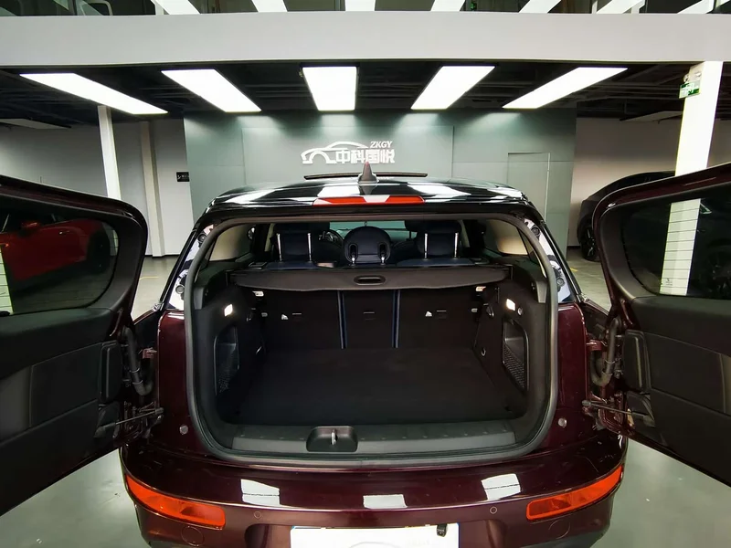 MINI CLUBMAN — фото 24