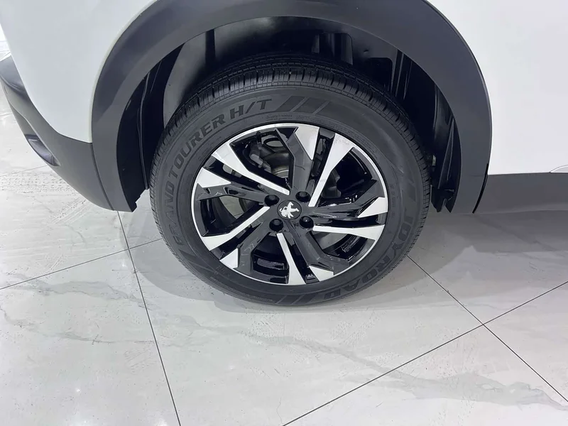 Peugeot 2008 — фото 19