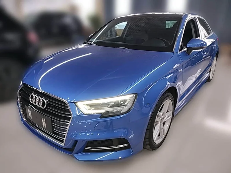Audi A3 — фото 1