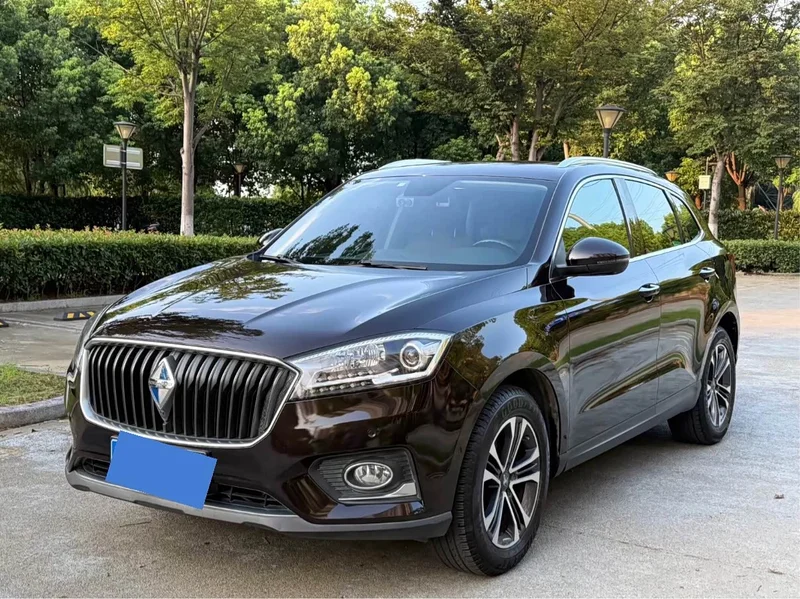 Borgward BX7 — фото 1