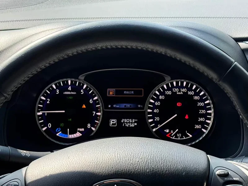 Infiniti QX60 (Imported) — фото 12