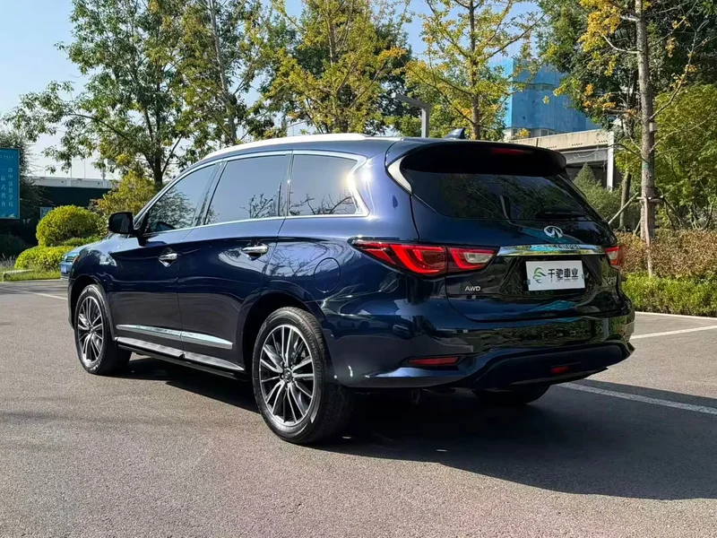 Infiniti QX60 (Imported) — фото 13