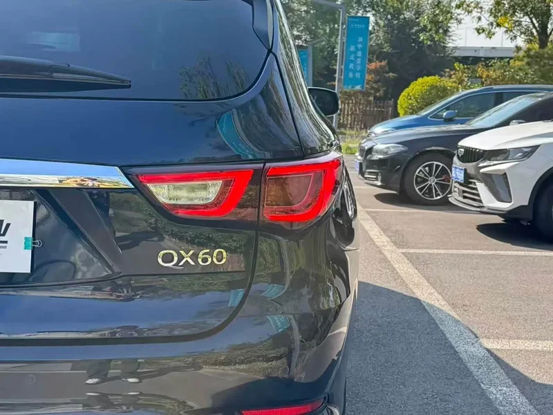 Infiniti QX60 (Imported) — фото 14