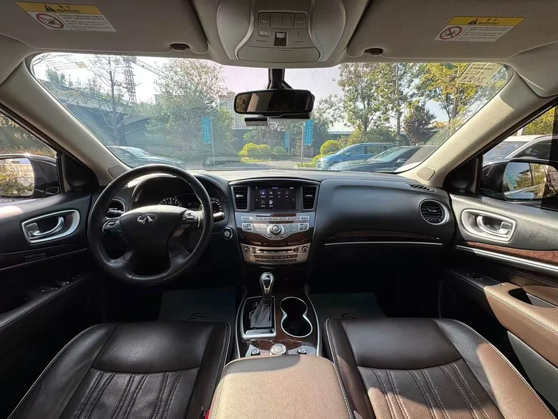 Infiniti QX60 (Imported) — фото 10