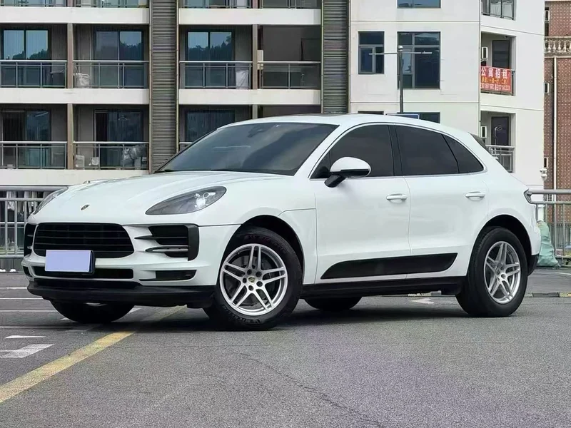 Porsche Macan — фото 1