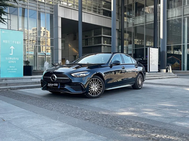 Mercedes-Benz C-Class — фото 1