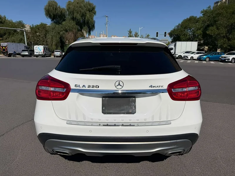 Mercedes-Benz GLA — фото 8