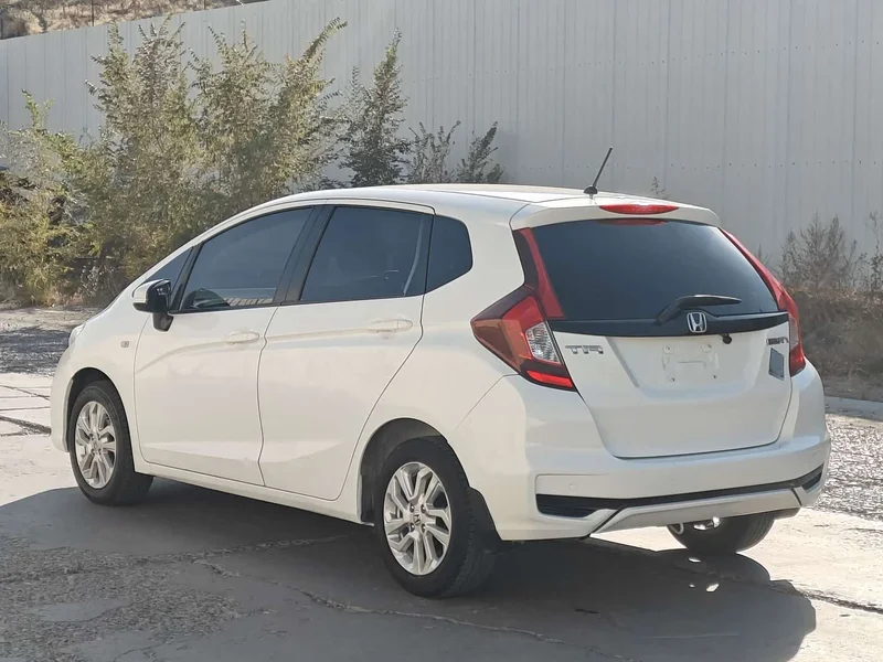 Honda Fit — фото 6