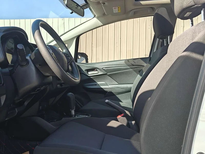 Honda Fit — фото 7
