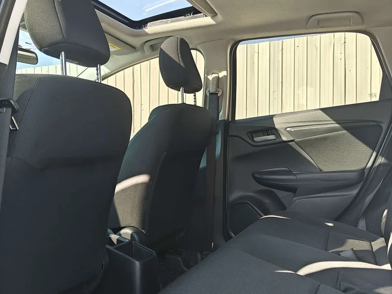 Honda Fit — фото 8