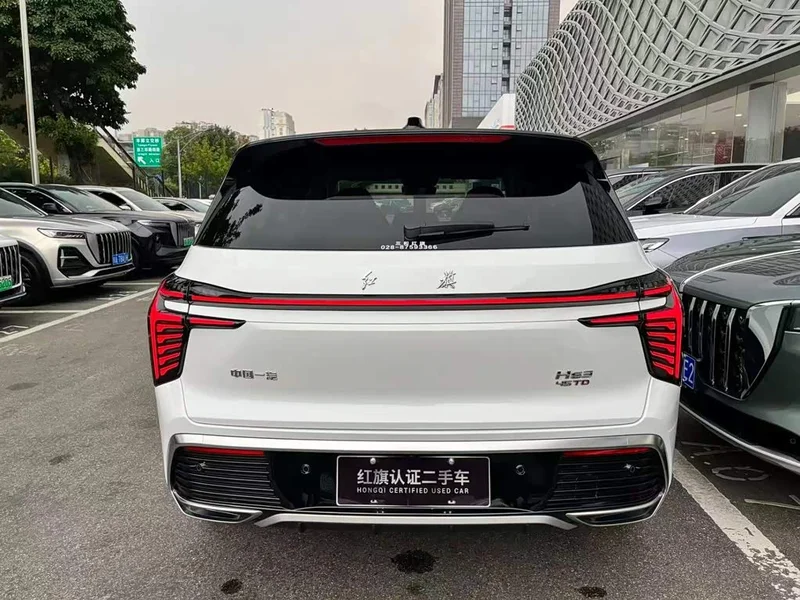 Hongqi HS3 — фото 3