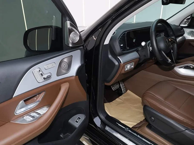 Mercedes-Benz GLS — фото 19