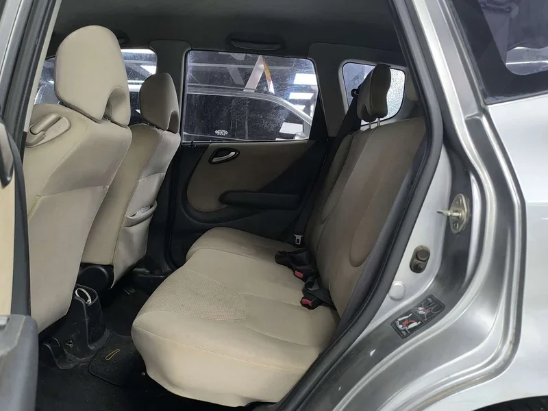 Honda Fit — фото 11
