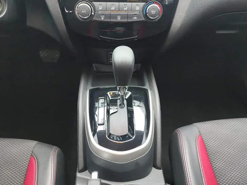 Nissan Qashqai — фото 16