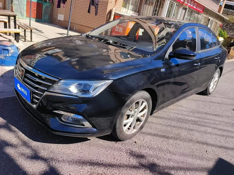 Roewe i5 — фото 1