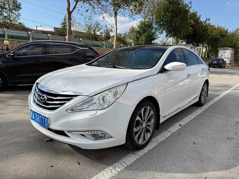 Hyundai Sonata — фото 1