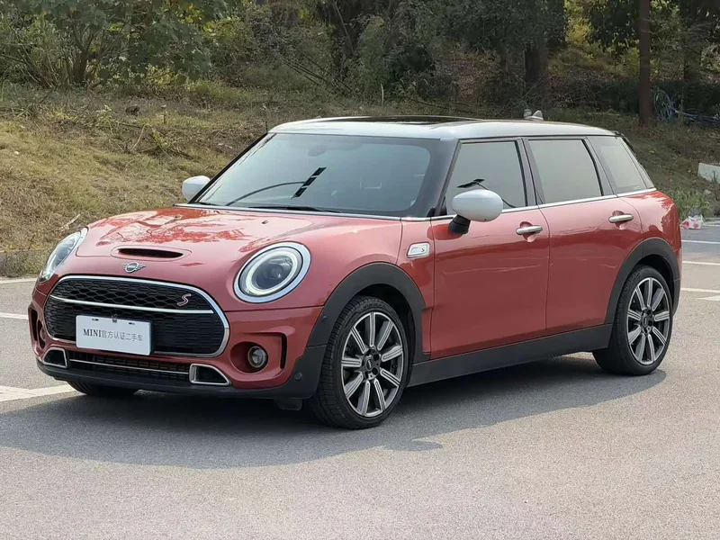 MINI CLUBMAN — фото 1