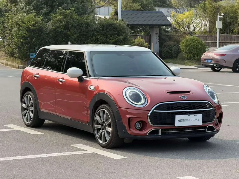 MINI CLUBMAN — фото 2