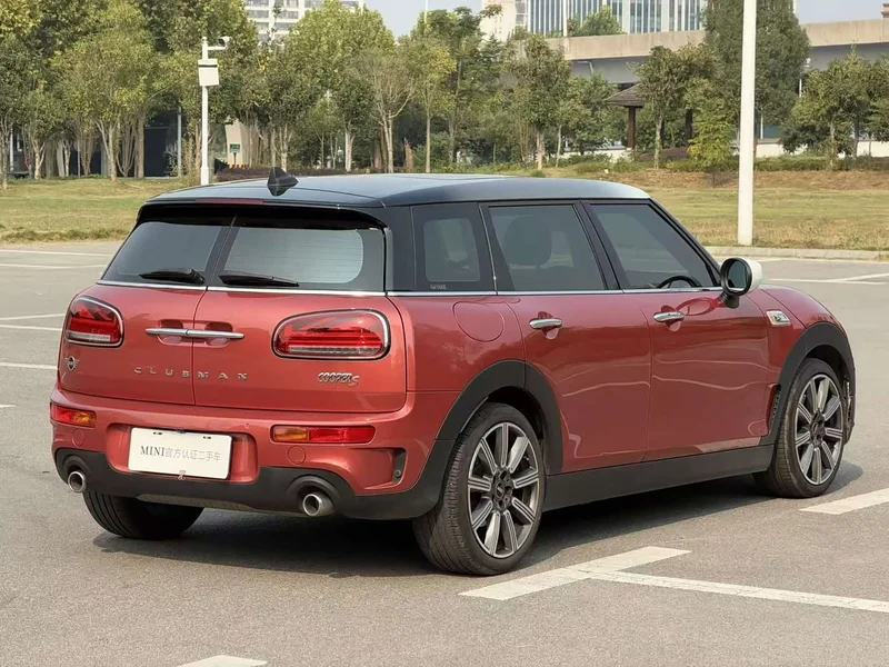 MINI CLUBMAN — фото 6
