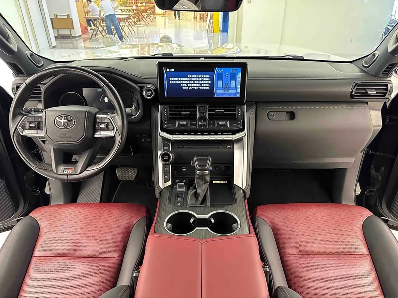 Toyota Land Cruiser (Imported) — фото 21