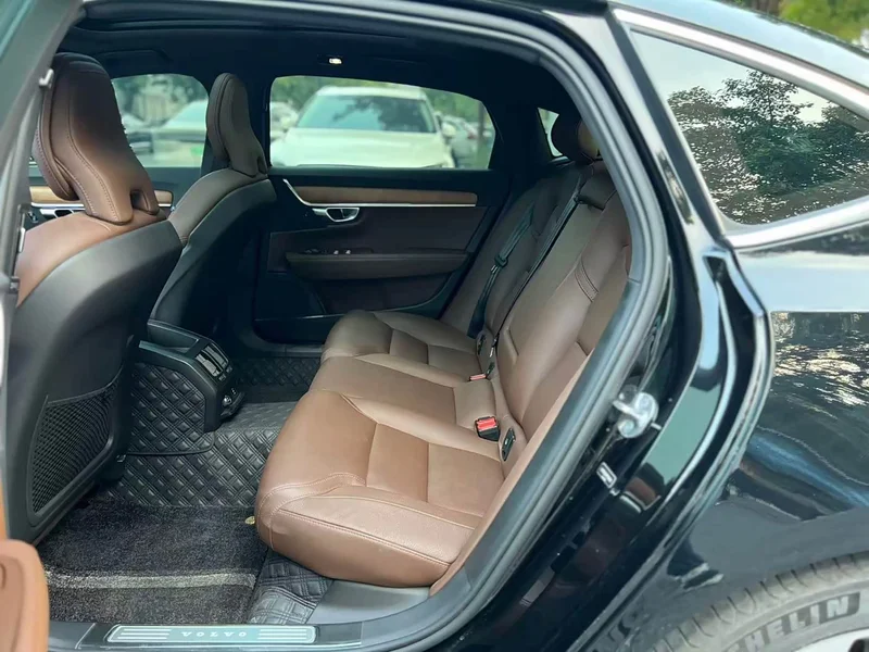 Volvo S90 — фото 4