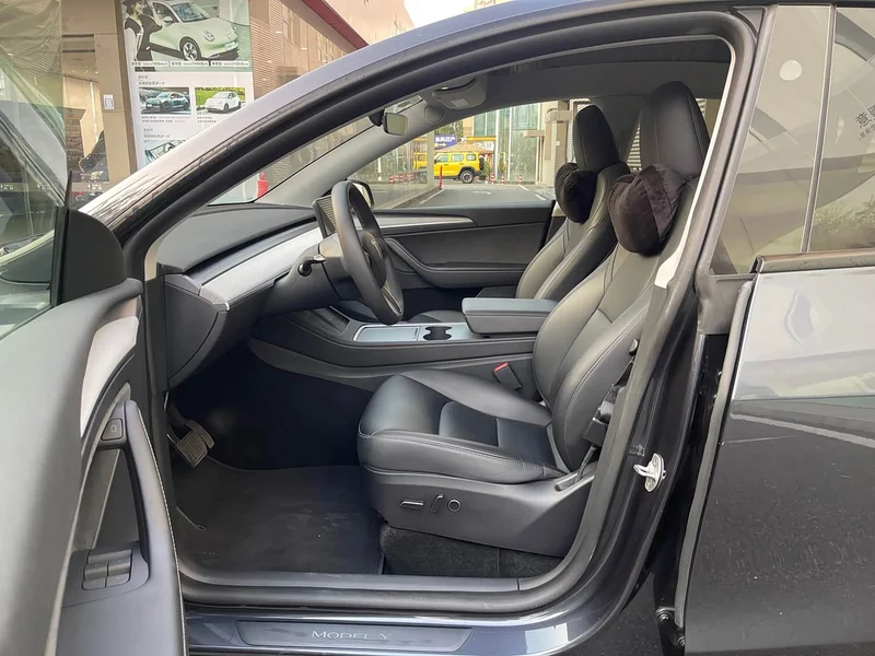Tesla Model Y — фото 4