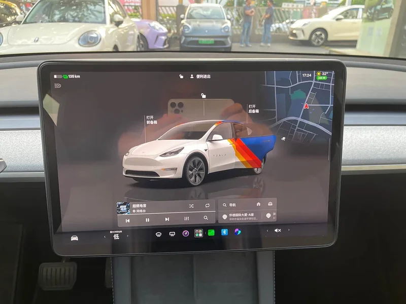 Tesla Model Y — фото 7