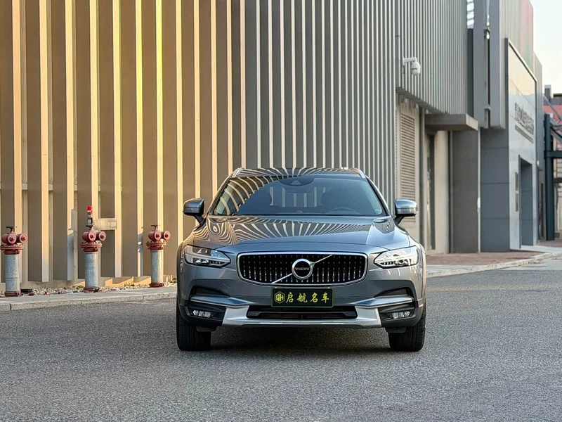 Volvo V90 — фото 2
