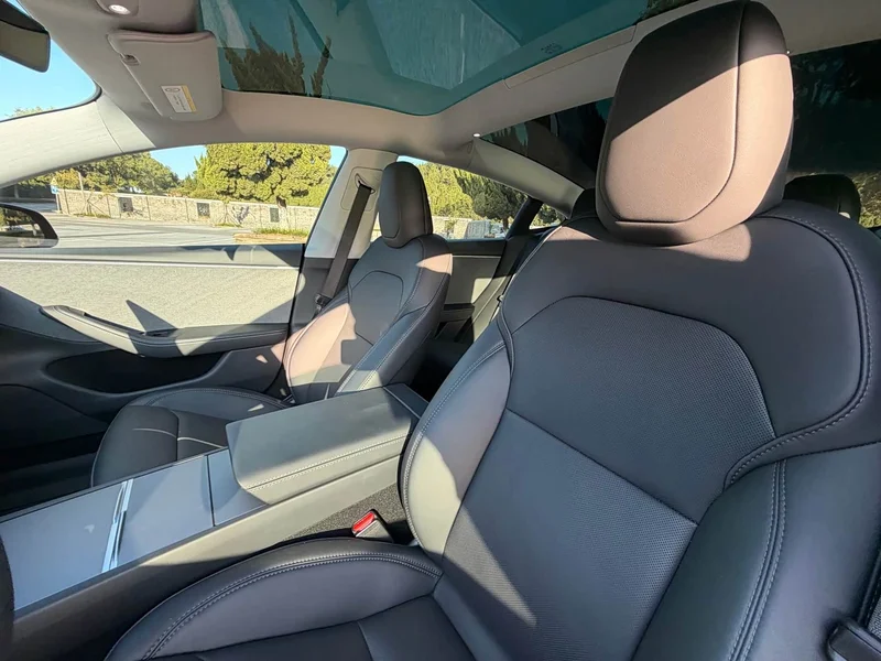 Tesla Model 3 — фото 13