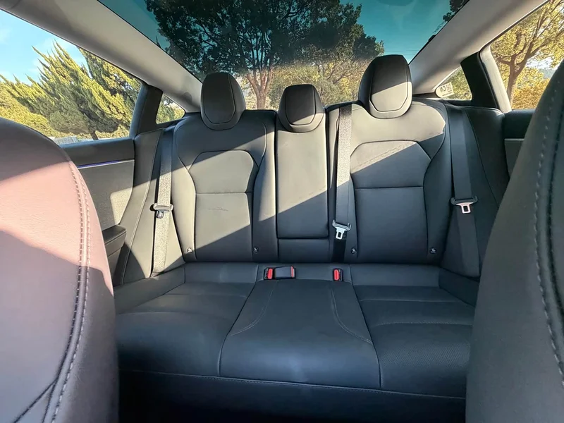 Tesla Model 3 — фото 14