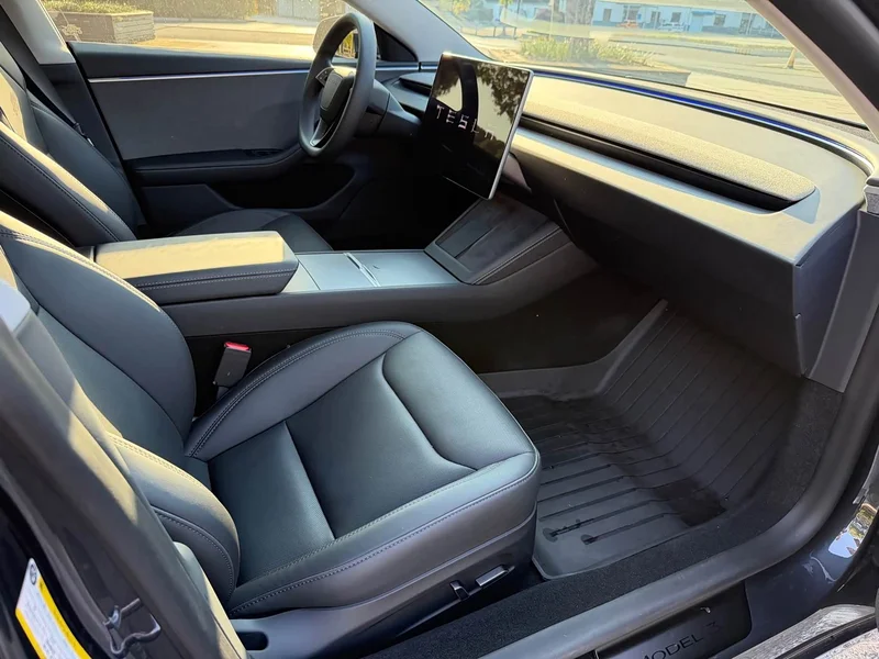 Tesla Model 3 — фото 15