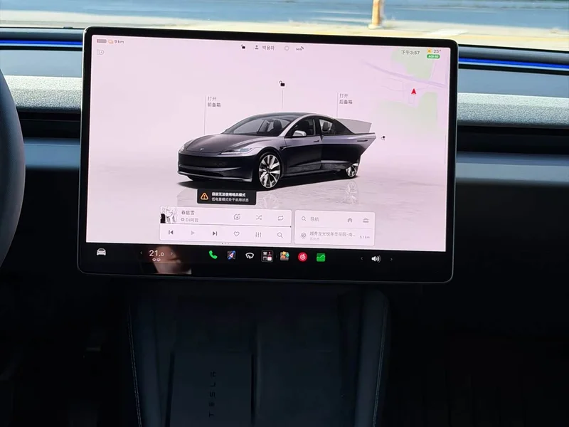 Tesla Model 3 — фото 10