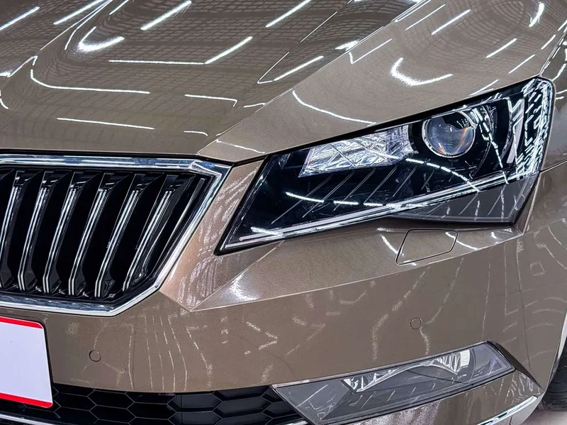 Skoda Superb — фото 5