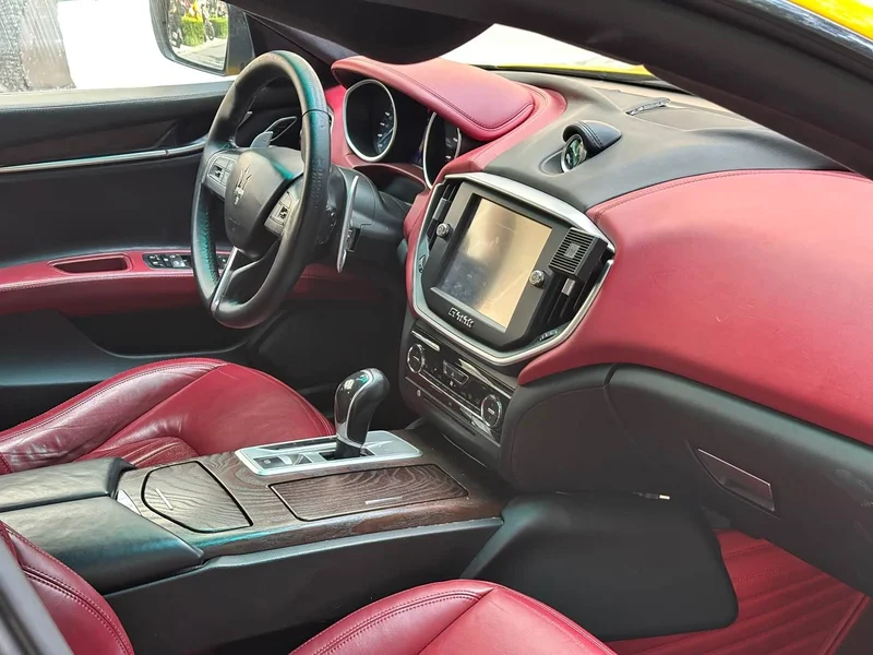 Maserati Ghibli — фото 11