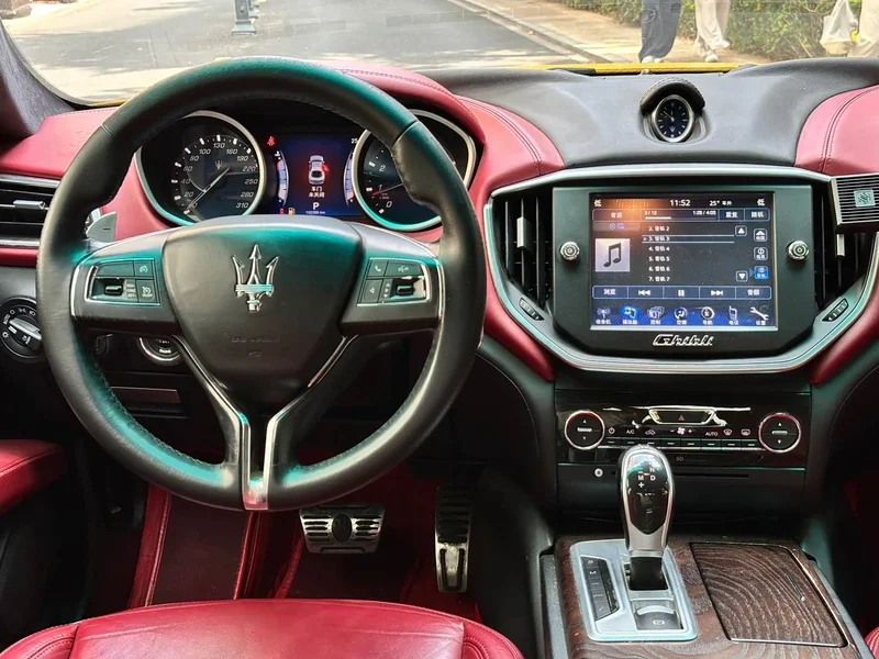Maserati Ghibli — фото 8