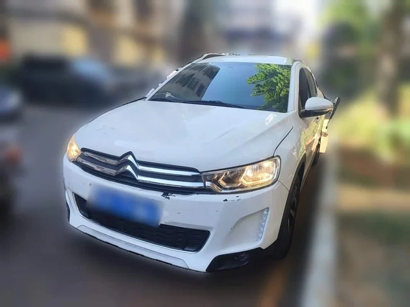 Citroën C3-XR — фото 1