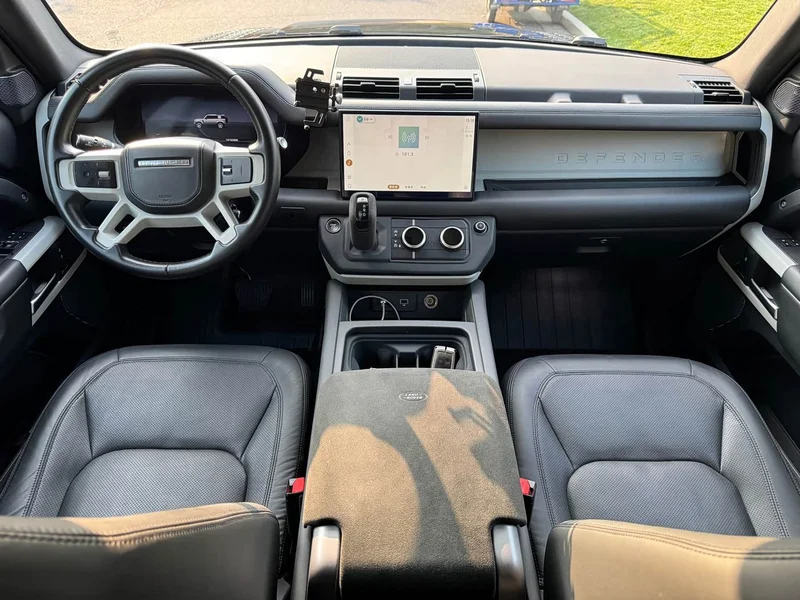 Land Rover Defender — фото 12