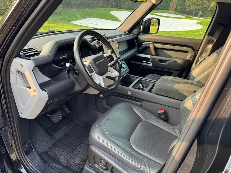 Land Rover Defender — фото 10
