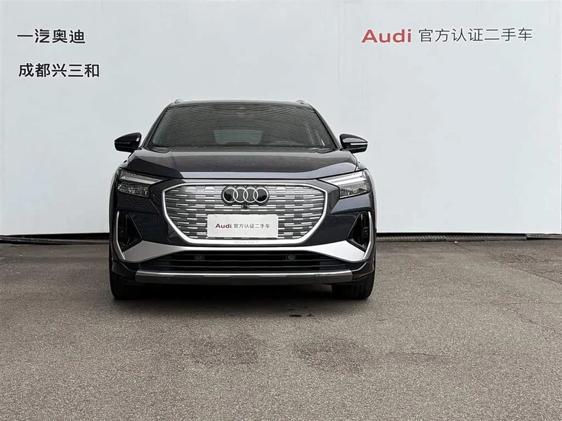 Audi Q4 e-tron — фото 3