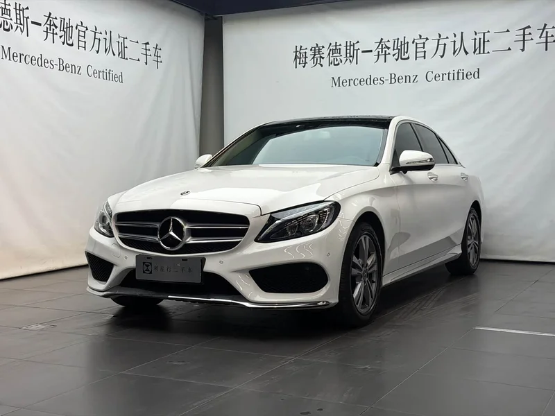 Mercedes-Benz C-Class — фото 1