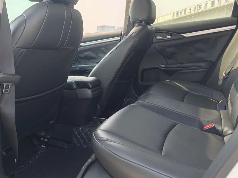 Honda Civic — фото 9