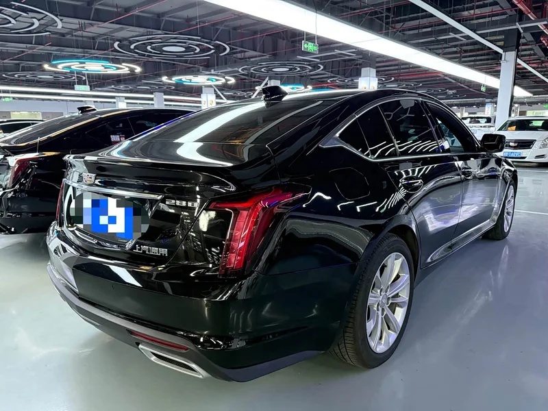 Cadillac CT5 — фото 8