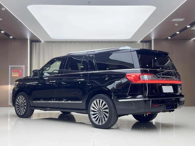Lincoln Navigator — фото 10