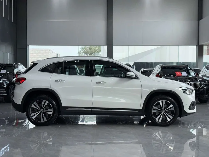 Mercedes-Benz GLA — фото 12