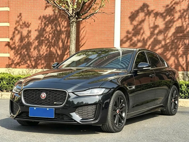 Jaguar XEL — фото 1