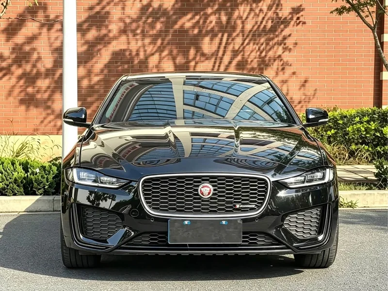 Jaguar XEL — фото 2
